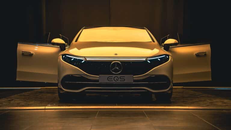 Mercedes Benz EQS