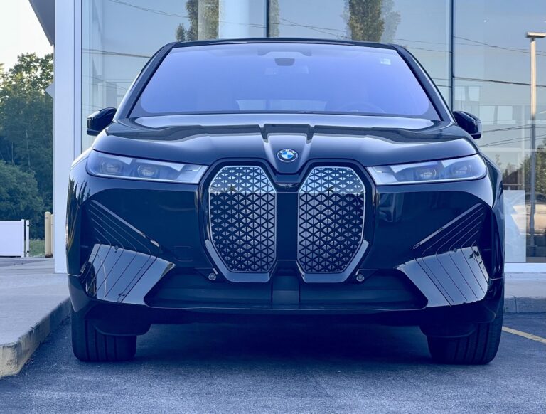 BMW ix front end