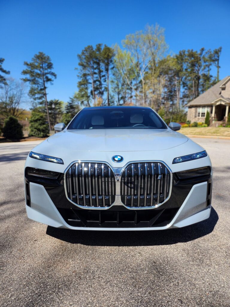 BMW i7 Front EVU