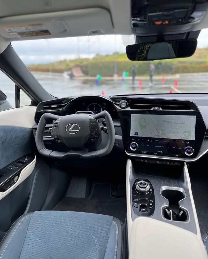 Lexus RZ Yoke interior EVU