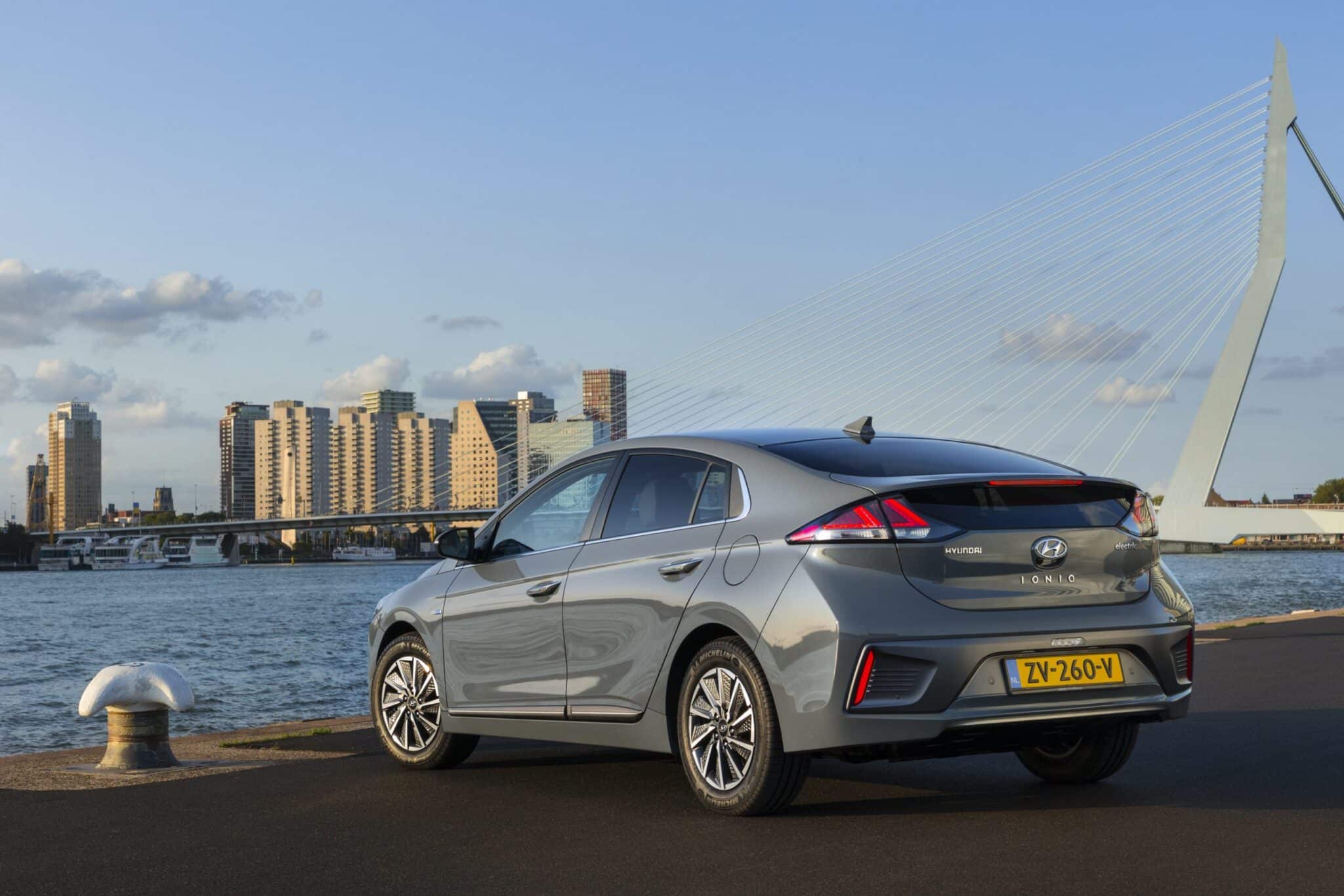 Hyundai Ioniq Electric Checklist